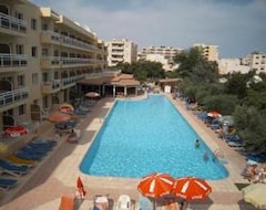 Huoneistohotelli Sunquest Gardens Holiday Resort (Lemesos, Kypros)