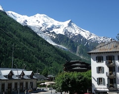 Hele huset/lejligheden 200M From The City Center, Fully Renovated 2-Room Apartment With View Of Mont-Blanc (Chamonix-Mont-Blanc, Frankrig)