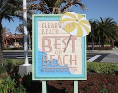 Tüm Ev/Apart Daire On The Beach! Pet Friendly, Pool, Bbq, Balcony, Free Wi-fi, Cable & Parking-201 Bellair Beach Club (Belleair Beach, ABD)