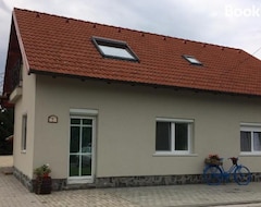 Toàn bộ căn nhà/căn hộ Baro Berg Apartman2 (Kapuvár, Hungary)