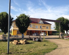 Khách sạn FreeSouth - Bike Motel (Abinsk, Nga)