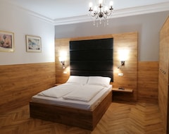 Bed & Breakfast Golden Star Apartments (Melk, Austrija)
