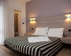 Hotel Santa Lucia (Bibione, Italien)