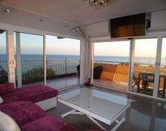 Tüm Ev/Apart Daire Apartment Facing The Sea With Pool And 2 Bedrooms (Salou, İspanya)