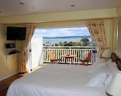 Khách sạn Bellrock Lodge (Russell, New Zealand)