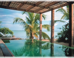 Hotel Cayo Espanto Resort (San Pedro, Belize)