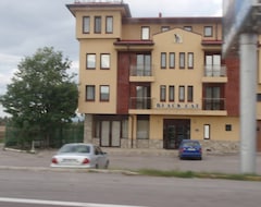 Khách sạn Black cat (Sofia, Bun-ga-ri)