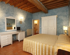 Hotel Castel di Pugna - Villa Cambi (Siena, Italy)