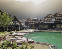Hotelli Neuhaus Zillertal Resort (Mayrhofen, Itävalta)