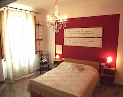 Hotel Cosy Ground Floor Apartment With Private Garden And Private Parking Space (Firenze, Italien)