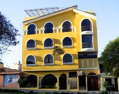 Hotel Sierra Dorada (Ayacucho, Peru)
