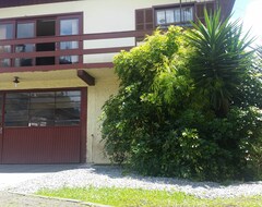 Khách sạn Santos Housing Gramado (Gramado, Brazil)