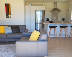 Hele huset/lejligheden Ocean View Cottage - Beachfront - Amazing Views - Brand New - Ideal For Couples (Hot Water Beach, New Zealand)