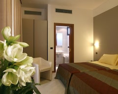 Khách sạn Hotel San Clemente (Santarcangelo di Romagna, Ý)