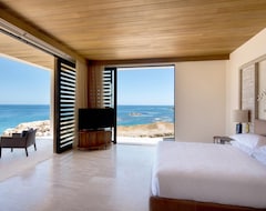 Hotel Chileno Bay Resort & Residences, An Auberge Resort (Cabo San Lucas, Mexico)