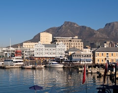 O-two Hotel (Cape Town, South Africa)