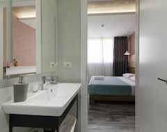 Hotelli Urban Rooms (Tirana, Albania)