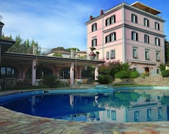 Hotelli Villa Clodia Relais (Manziana, Italia)