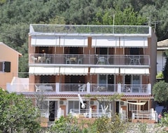Apart Otel Napoleon Apartment (Paleokastritsa, Yunanistan)