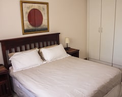Hotel Apartment At 34 Columbine (Randburg, South Africa)