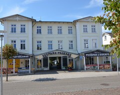 Khách sạn Haus Feriengluck Sauna Im Haus (Sellin, Đức)