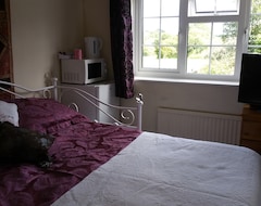 Bed & Breakfast Tower Hill Guest House (Basingstoke, Vương quốc Anh)