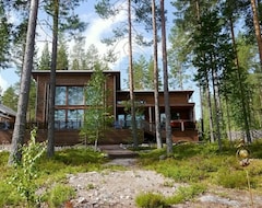 Koko talo/asunto Pielislinna (Lieksa, Suomi)