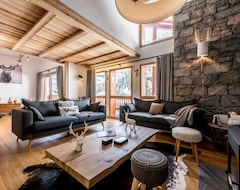 Hotel Sunny Luxury Chalet, Stunning Views, Garage, 50 Meters From The Ski Lift (Tignes, Frankrig)