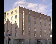 Hotel Le Roberval (Montreal, Canada)