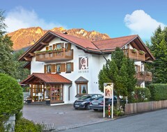 Hotel Antonia (Oberammergau, Germany)