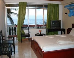 Hotel Topaz Beach (Negombo, Sri Lanka)