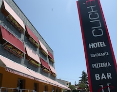 Hotel Cliche (San Lucido, Italien)