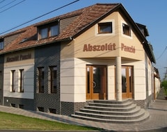 Khách sạn Abszolút Hotel és Panzió (Nyírbátor, Hungary)