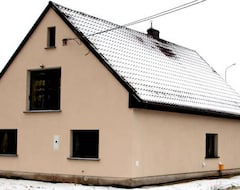 Koko talo/asunto Pokoje Goscinne u Kovi (Legnica, Puola)