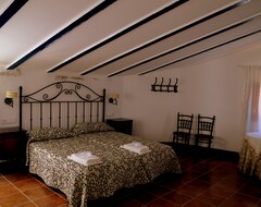 Hotel Ca Les Senyoretes (Otos, Spain)