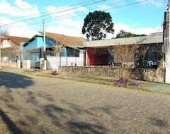 Guesthouse Pensão da Simone (Curitiba, Brazil)