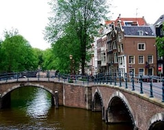 Otel Seven Bridges (Amsterdam, Hollanda)