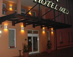 Khách sạn Hotel Med (Malalbergo, Ý)