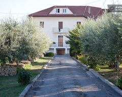 Bed & Breakfast Casa Dell'Arciprete (Arielli, Ý)