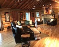 Toàn bộ căn nhà/căn hộ Luxury Canadice Lake Finger Lakes Getaway! (Dansville, Hoa Kỳ)