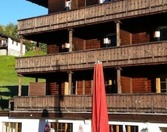 Khách sạn Hotel Erzhorn (Arosa, Thụy Sỹ)