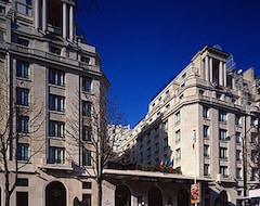 Four Seasons Hotel George V (Paris, Perancis)