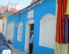 Hotel Los Estudiantes (Flores, Gvatemala)