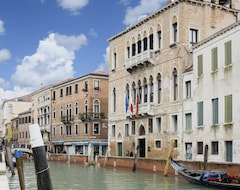 Khách sạn Hotel Nani Mocenigo Palace (Venice, Ý)