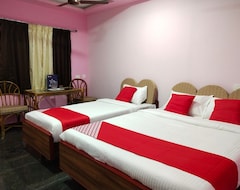 Hotel OYO 23398 Sri Murugan Beach Paradise (Chennai, India)