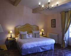 Hotel La Villa Mazarin (Aigues-Mortes, Francia)