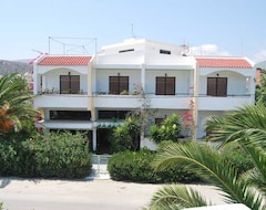 Khách sạn Oasis (Pigadia - Karpathos, Hy Lạp)