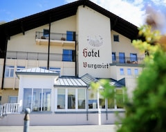 Khách sạn Burgwirt (Deggendorf, Đức)