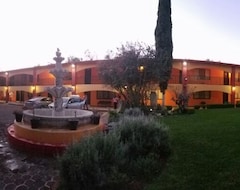 Khách sạn Hotel La Gloria de Calvillo (Calvillo, Mexico)