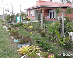 Entire House / Apartment Casa De Praia Para Veraneio Temporada Balneario Gaivotas-sc Familia Kunhasky (Balneário Gaivota, Brazil)